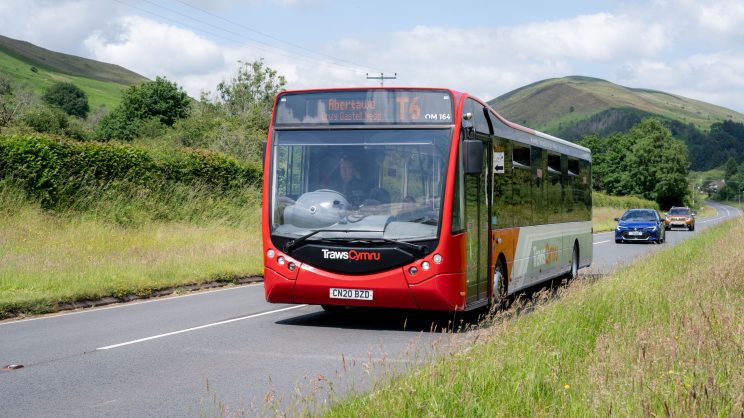 Ffactorau llwyddiant ar gyfer contractio a dyfarnu masnachfreintiau bysiau